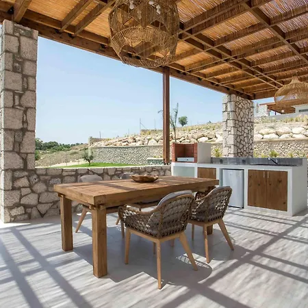 Athoros Luxury Villa