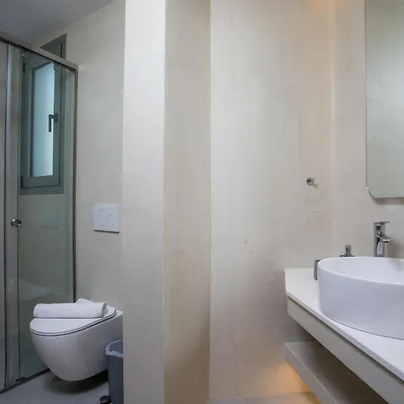 Athoros Luxury