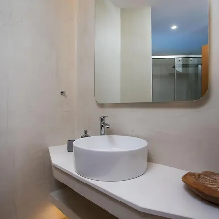 Athoros Luxury Villa *