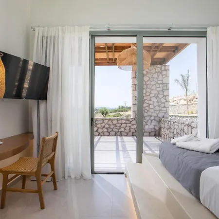 Athoros Luxury Villa *