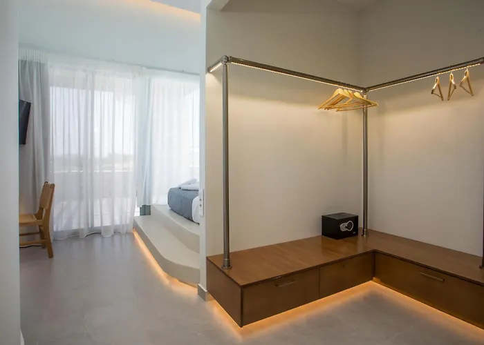 Athoros Luxury