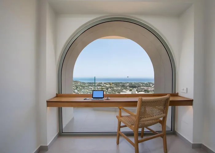 Athoros Luxury Villa